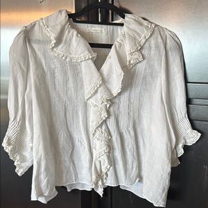 Doen White Ruffled Blouse